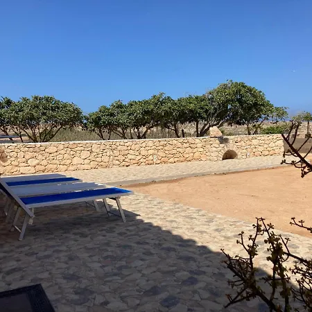 Holiday home Dammusi Jerimar *