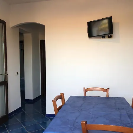 Dammusi Jerimar Λαμπεντούζα